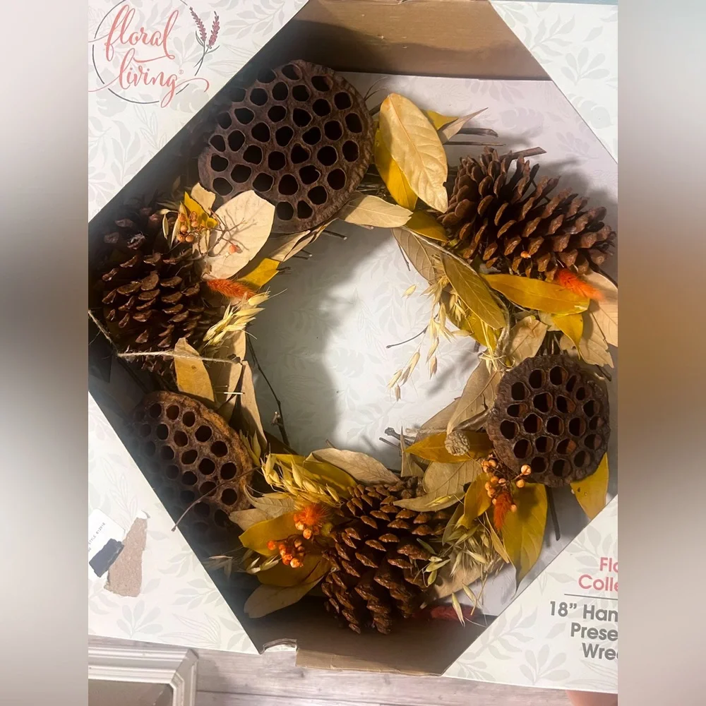 🍁 Floral Living 18” Handmade Preserved Autumn Wreath - Fall Outdoor Decoration